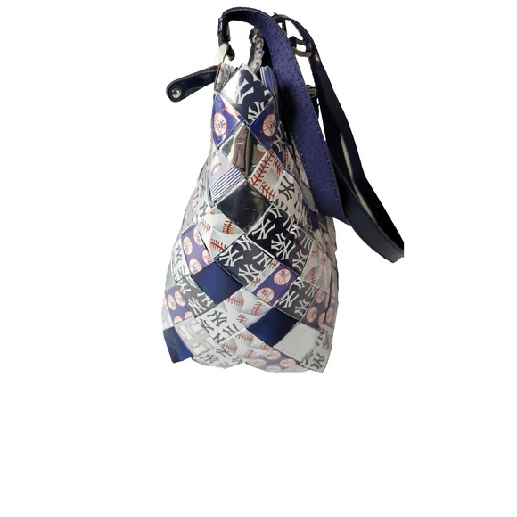 Nahui Ollin NEW YORK YANKEES THEMED BAG! RARE EUC - Picture 6 of 10